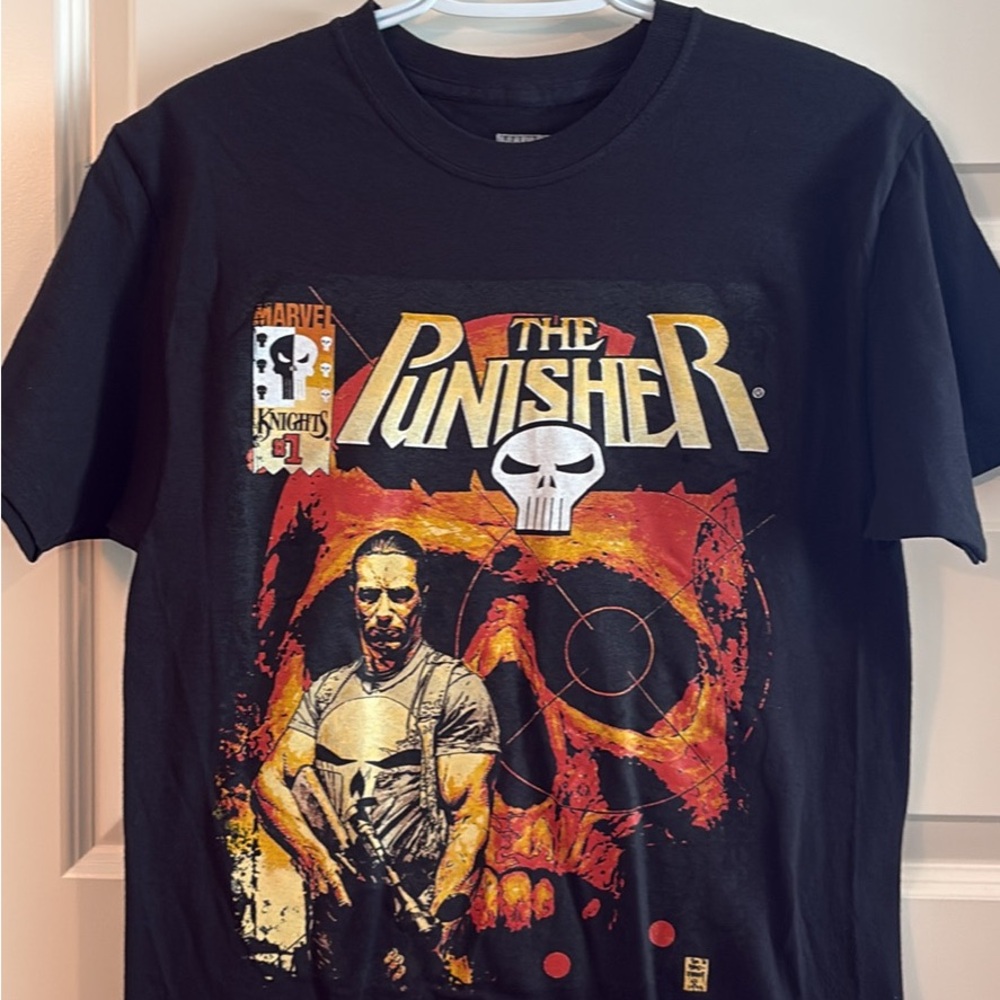 Marvel The Punisher Graphic Black T-Shirt
